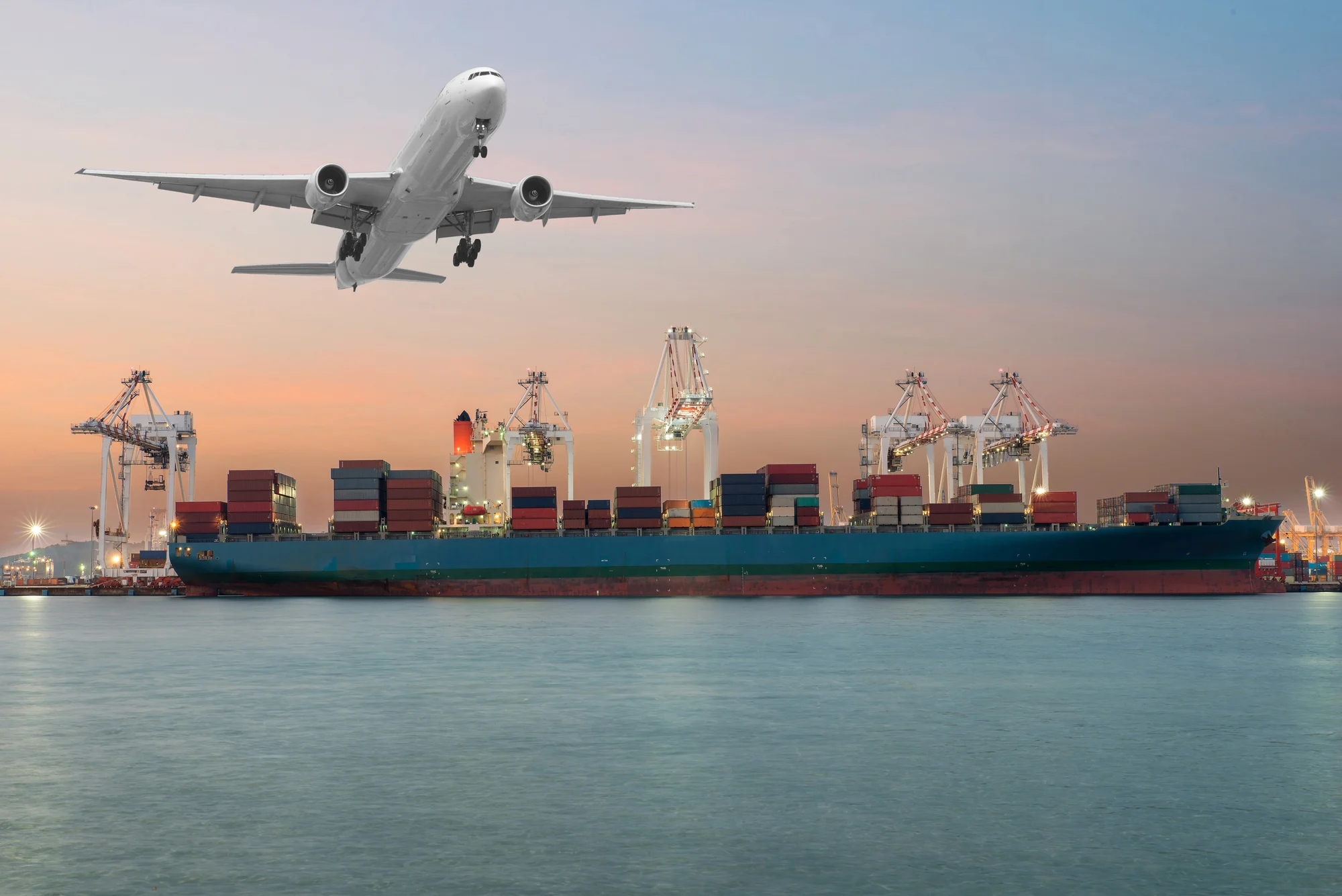 Air or Ocean Freight: What is Better?